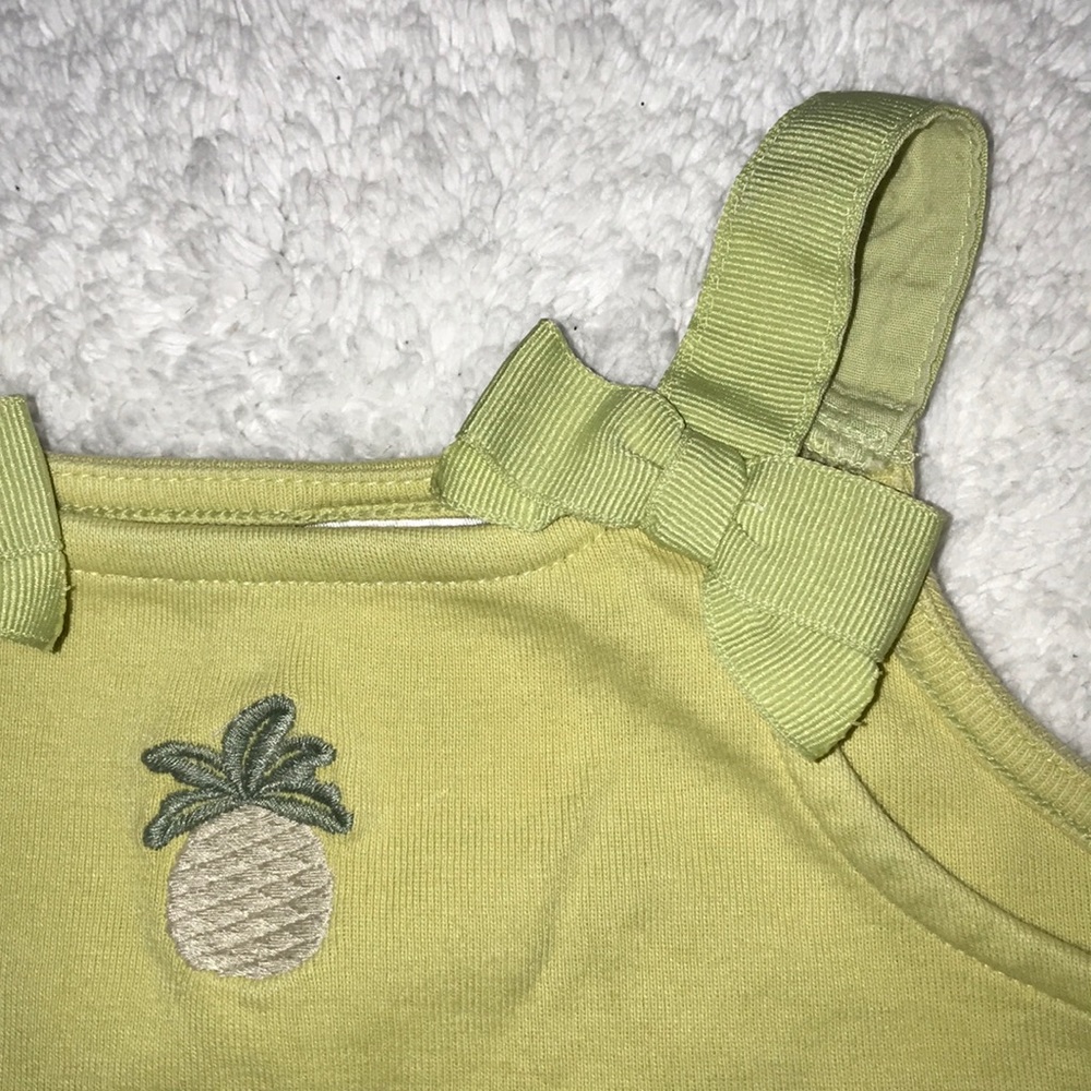 Baby Girl's Outfit 🌼 - Picture 6 of 8